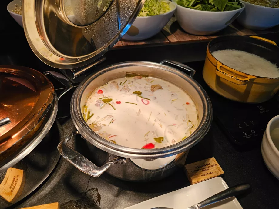 Tom Kha Gai-Suppe - Frühstück