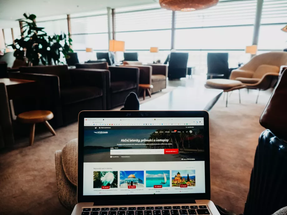 Entspannen Sie sich in der Cathay LHR T3 Lounge