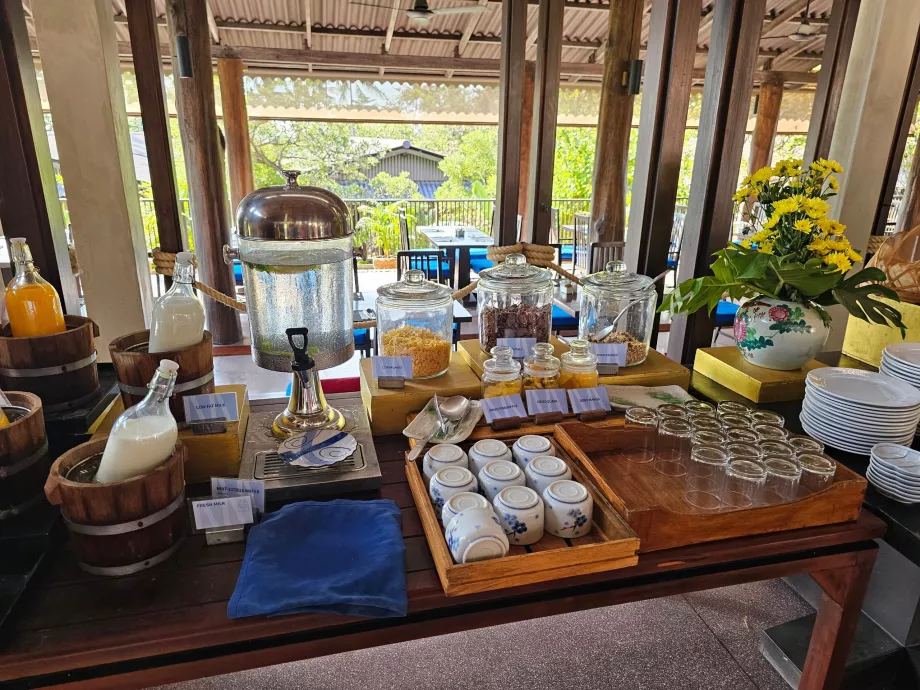 Frühstück - Müsli und Granola