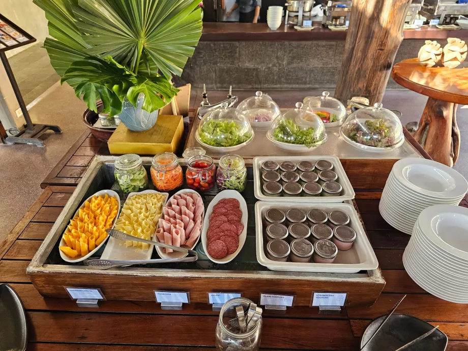 Frühstück - Schinken, Käse und Gemüse