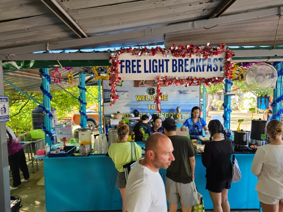 Kostenloses leichtes Frühstück vor der Abreise