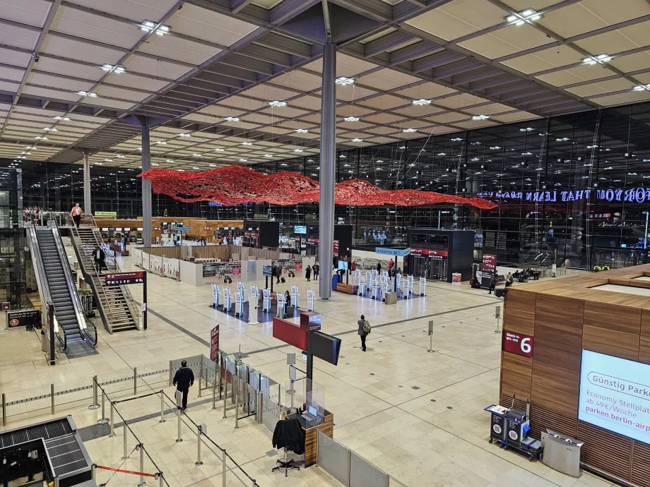 Abflughalle, Terminal 1