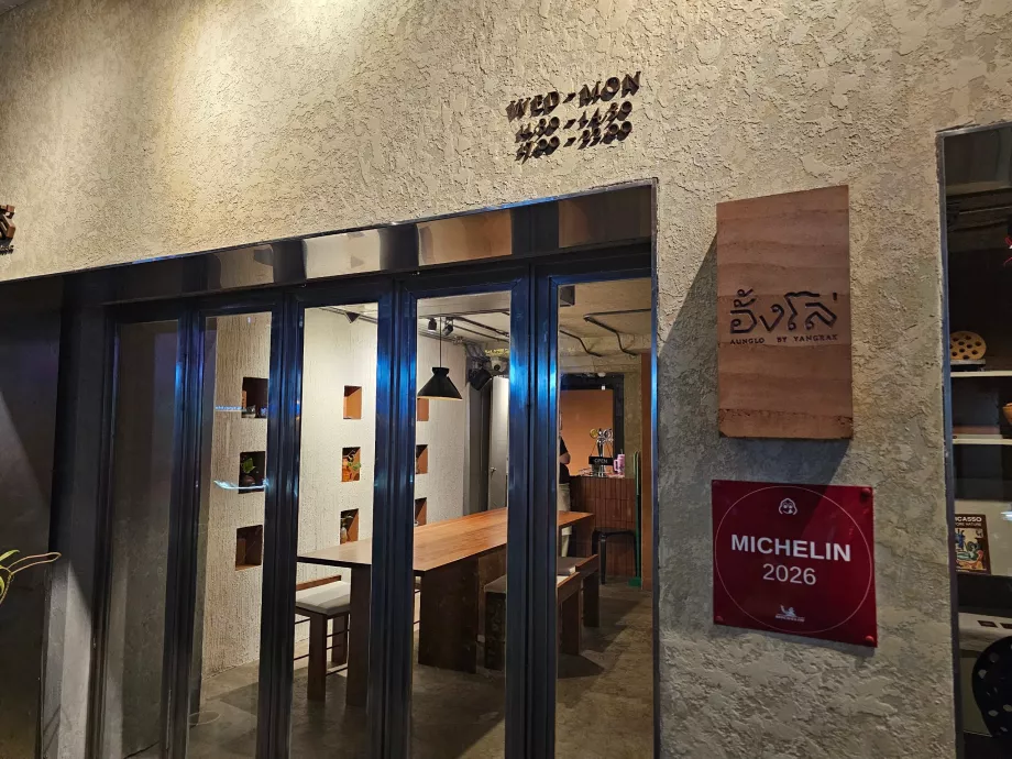 Aunglo - Michelin-Plakette