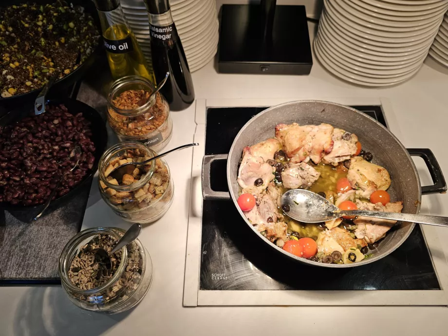 Angebot an warmen Speisen