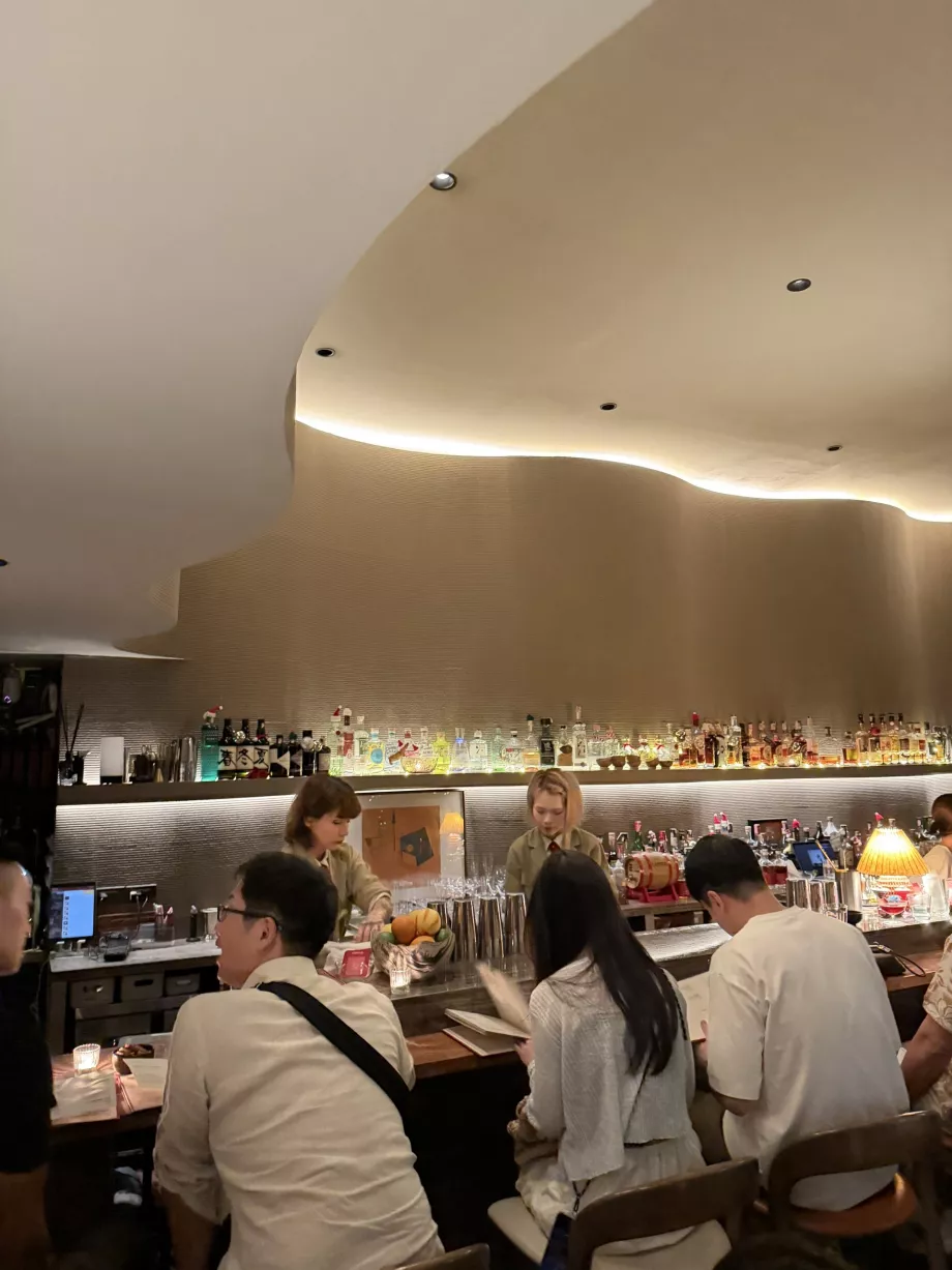 Dry Wave Cocktail Studio - Umgebung