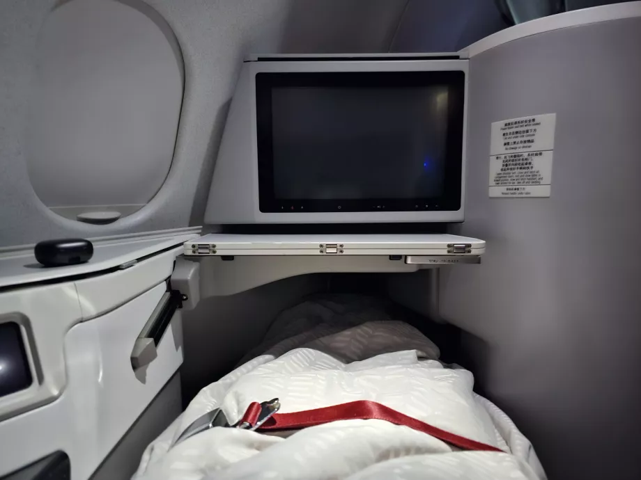 Sofa ausgeklappt als Bett