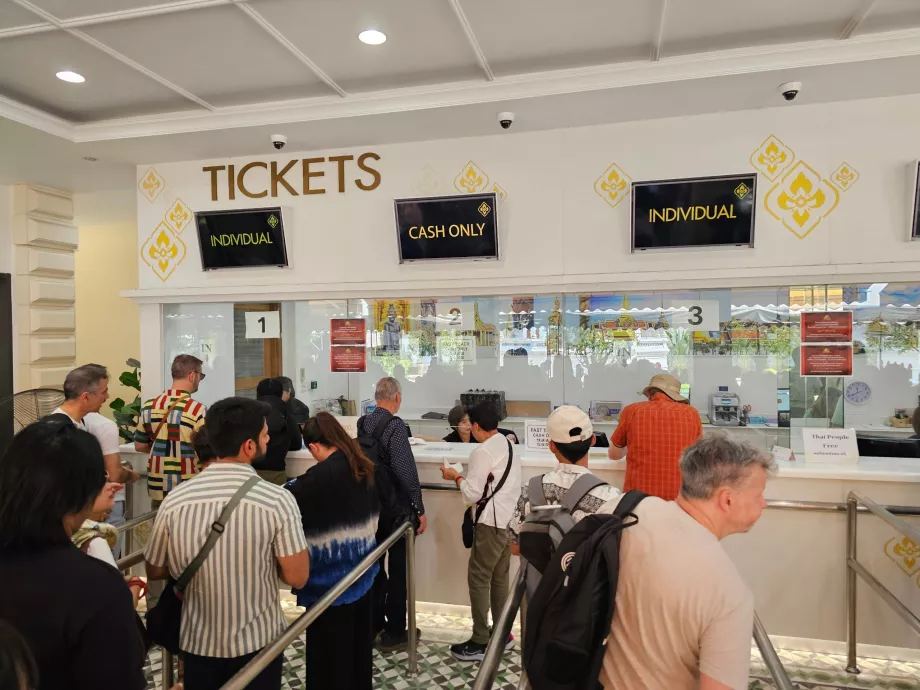 Grand Palace - klassischer Ticketschalter