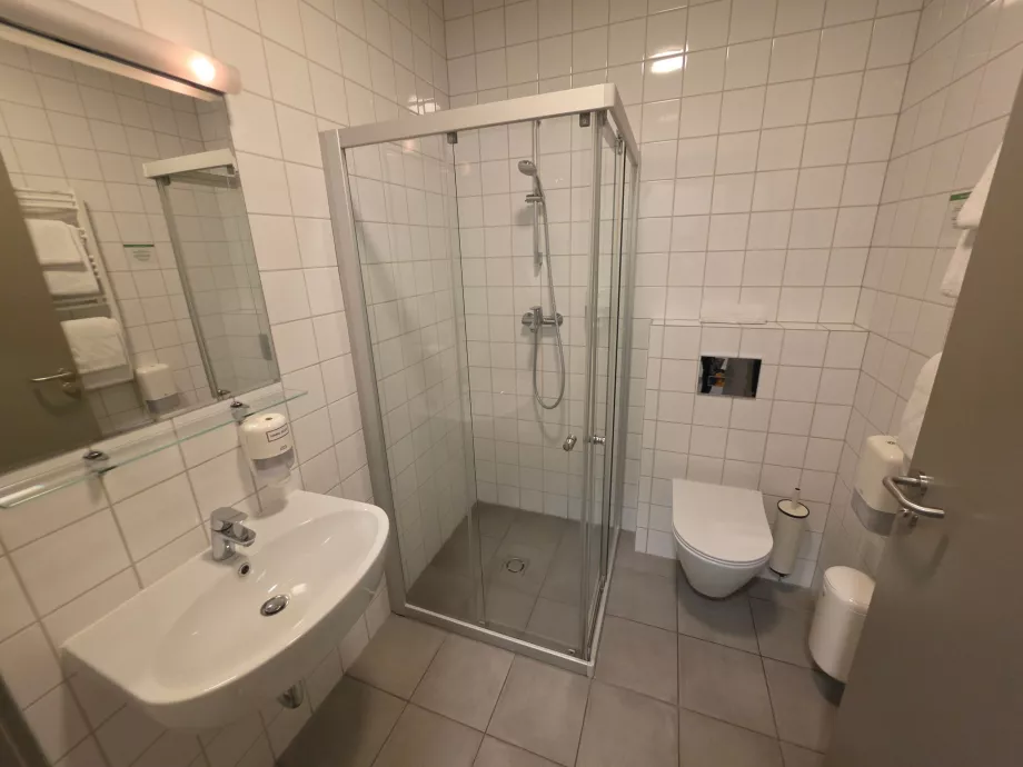 Air Hotel, Badezimmer