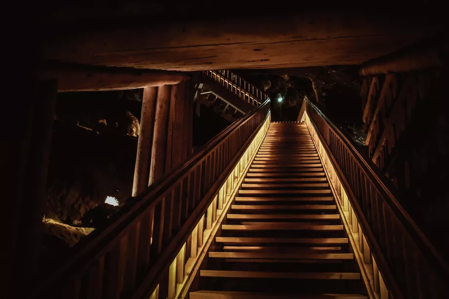 Treppe, die nach unten führt