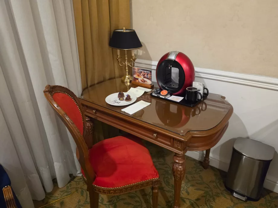 Kaffeemaschine im Zimmer