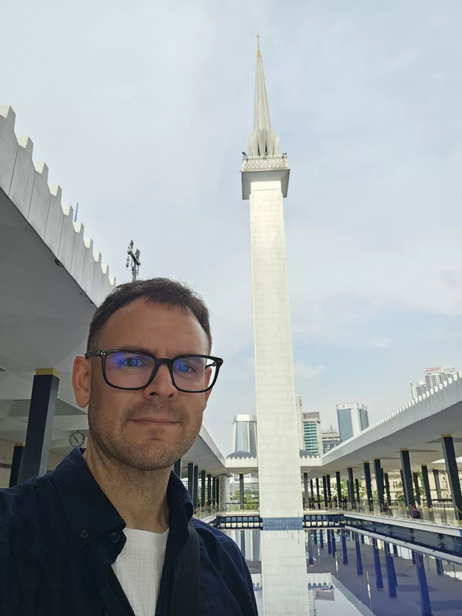 Ich in der Nationalmoschee