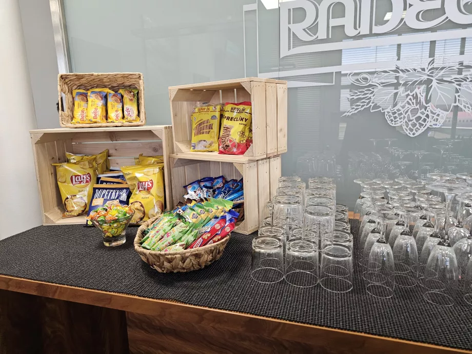 Süßigkeiten, Chips und herzhafte Snacks