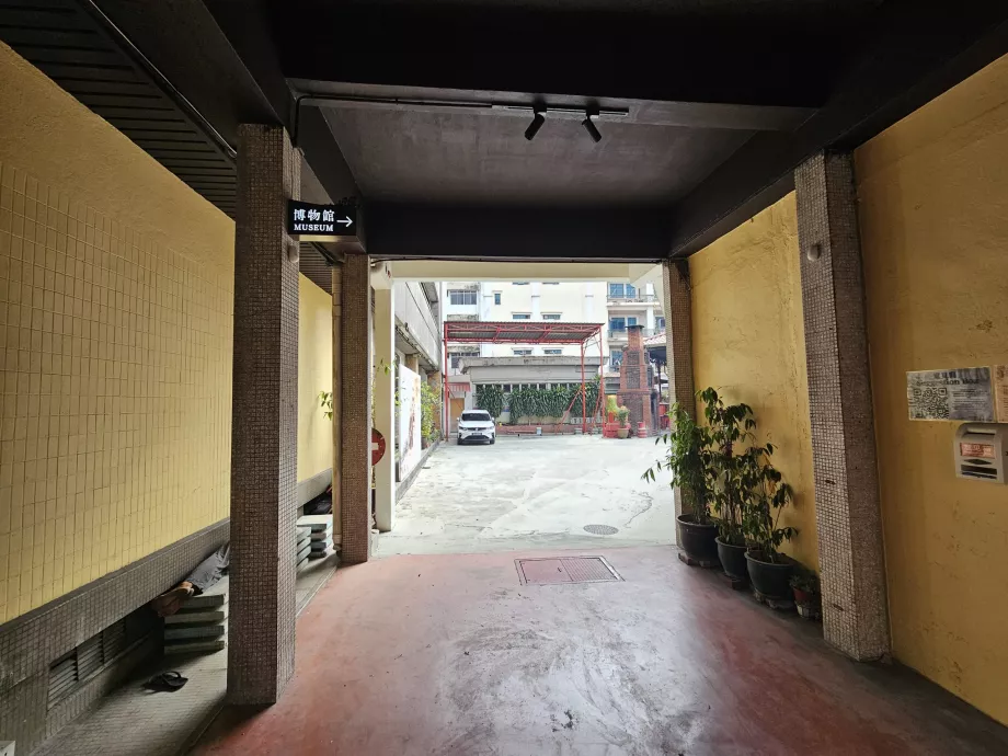 Eingang zum Sin Sze Si Ya-Tempel