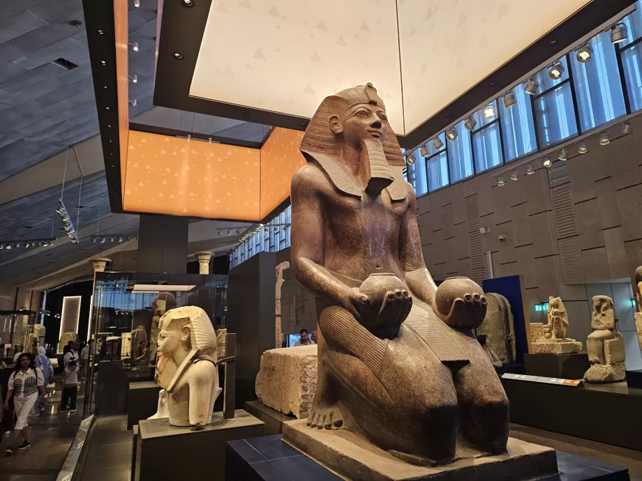 Hauptgalerie des Museums