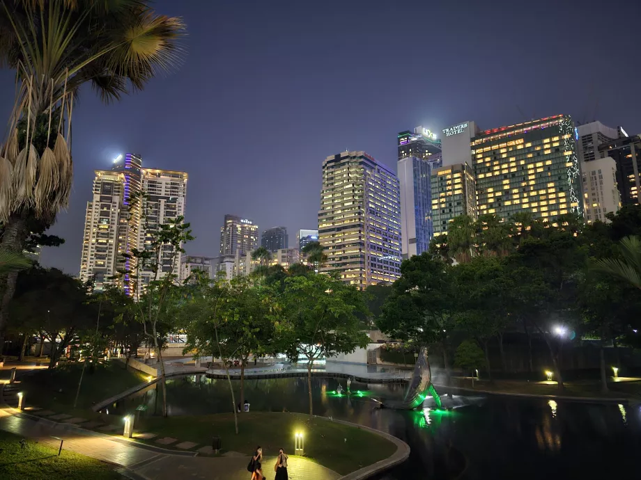 KLCC Park bei Nacht