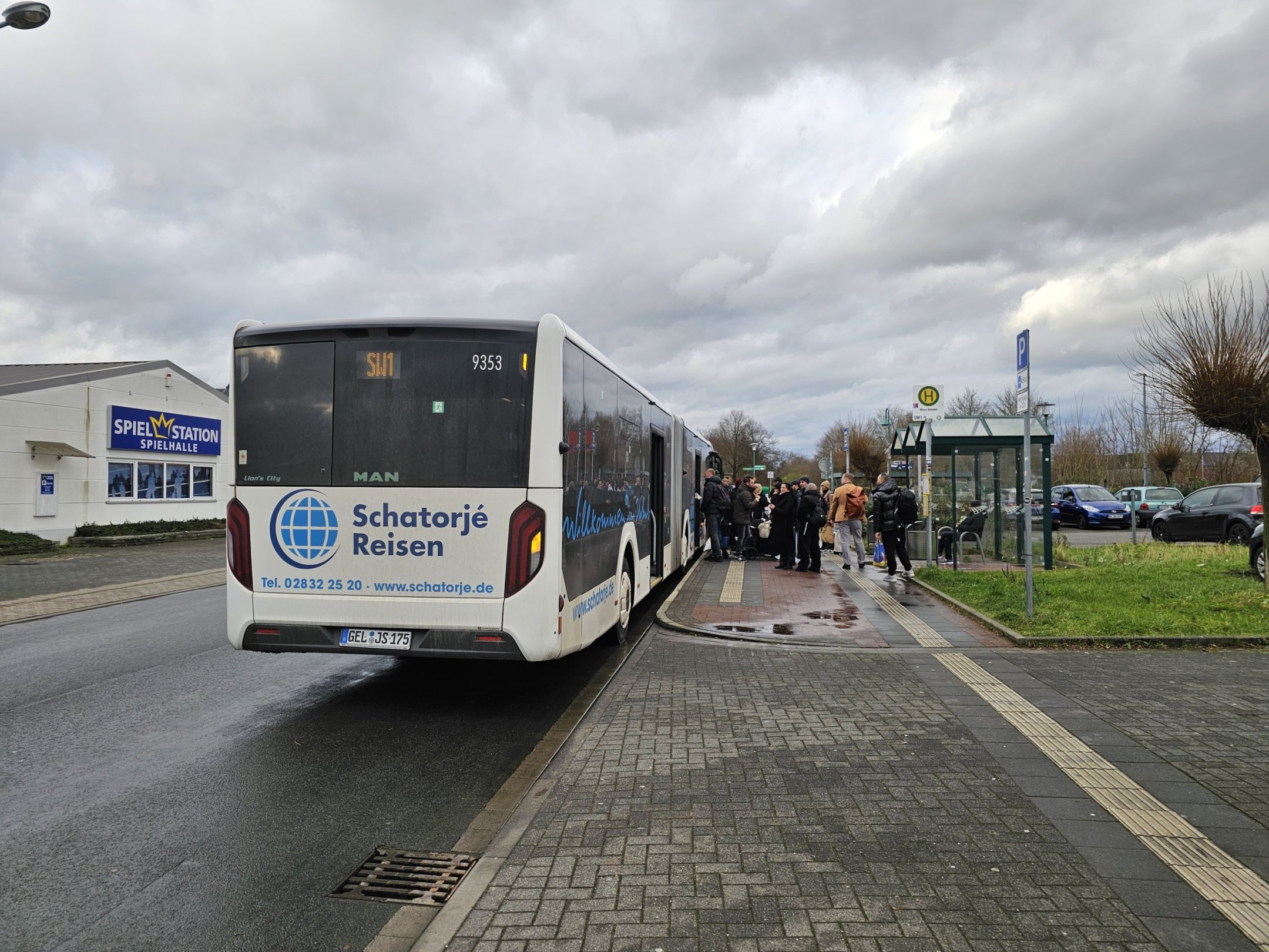 Anreise vom Flughafen Weeze (NRN) zum Zentrum