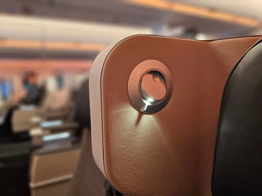 Leselampe neben dem Sitz