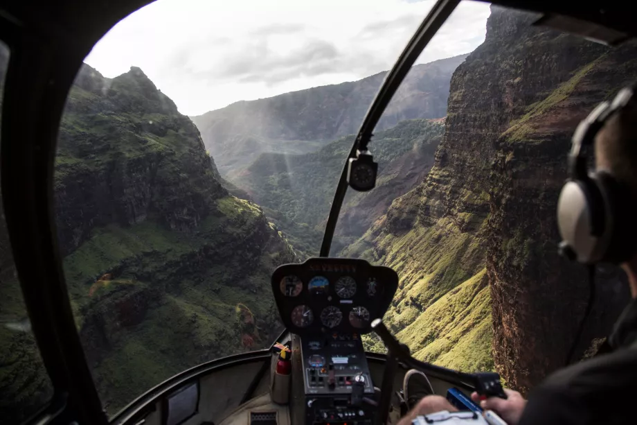 Rundflug im Inneren von Molokai