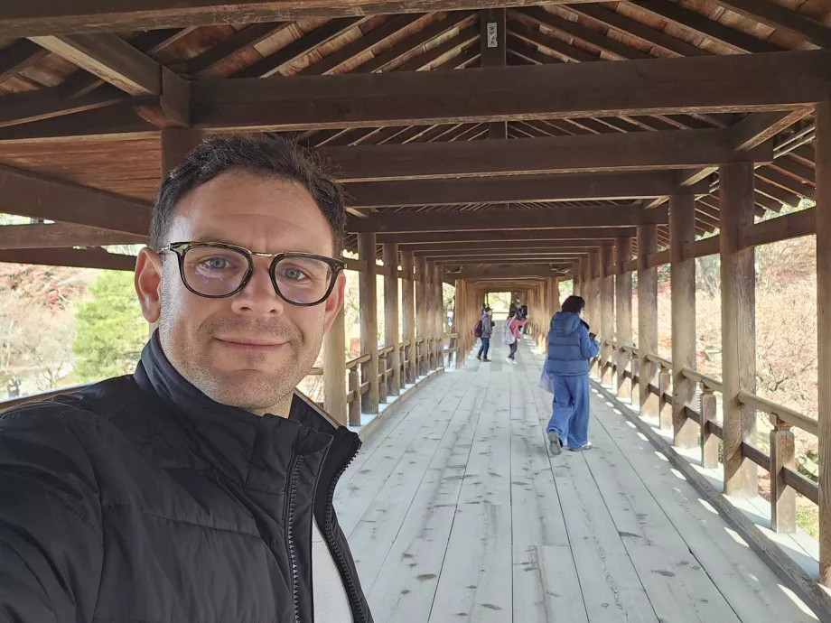 Tofuku-ji-Tempel, ich auf der Tsuten-kyo-Brücke
