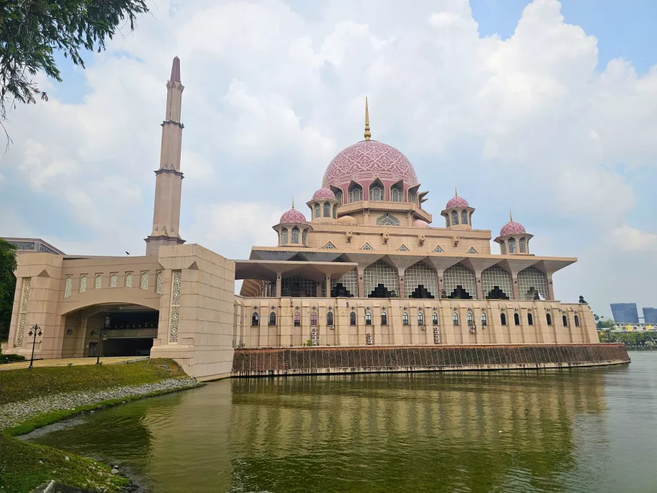 Putra-Moschee