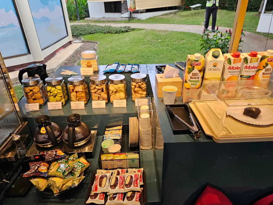 Kostenlose Erfrischungen von der Fluggesellschaft Scoot