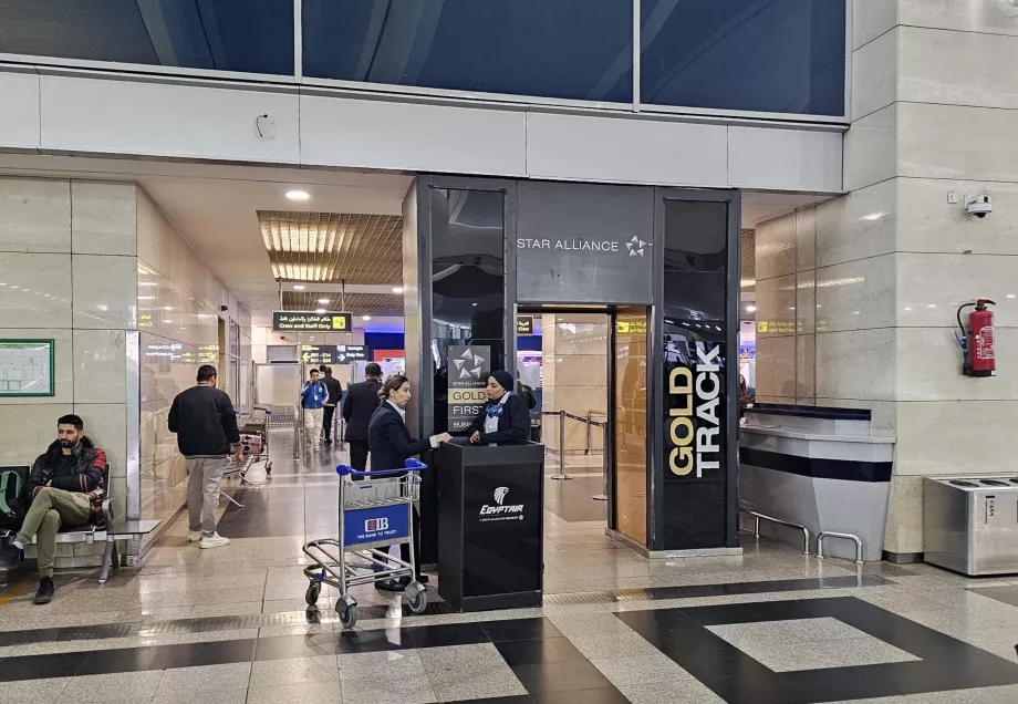 Schnellweg zur Passkontrolle, Terminal 3