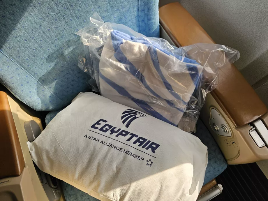 Kopfkissen und Decke