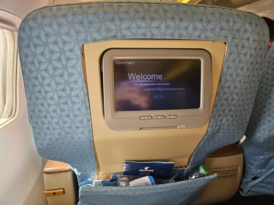 Individuelle Bildschirme im Sitz