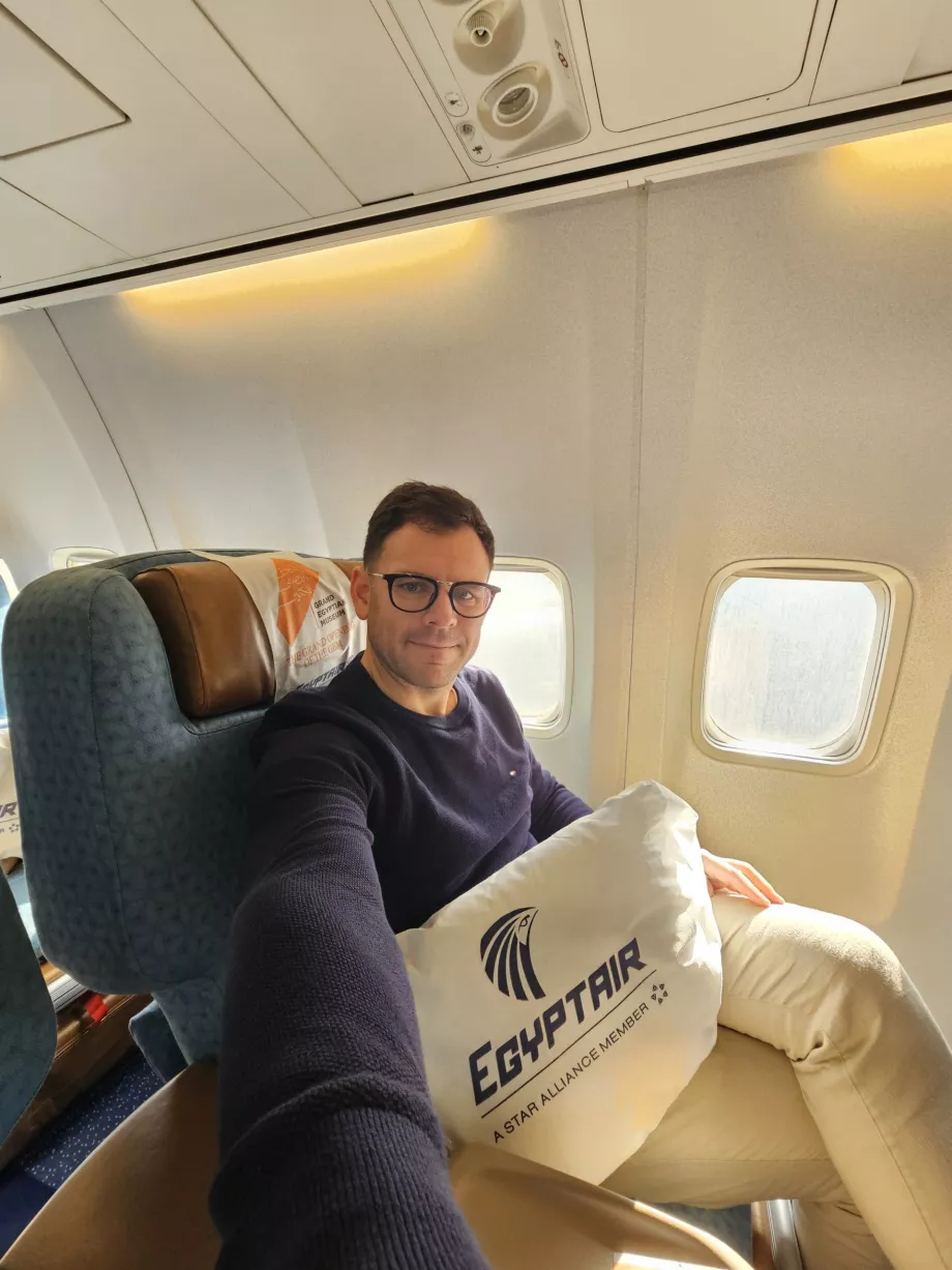 Ich in der Business Class von Egyptair