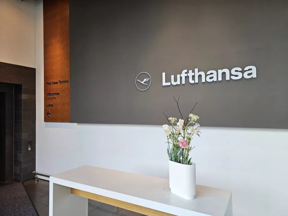 Eingangslobby des First Class Terminals