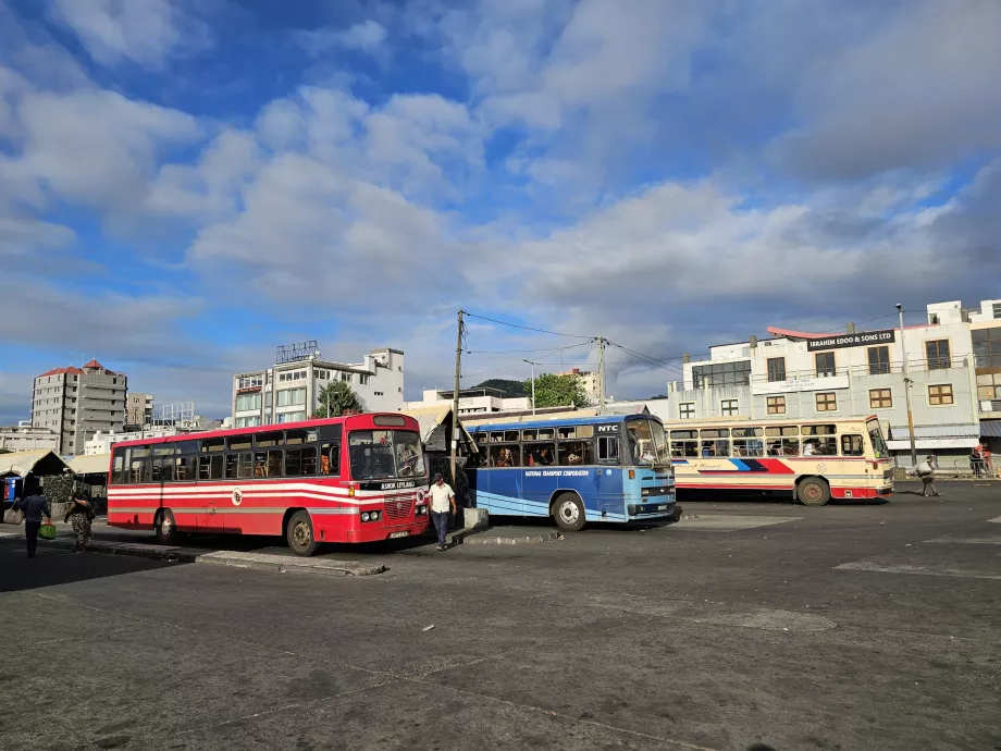 Busbahnhof Nord / Platz der Einwanderung