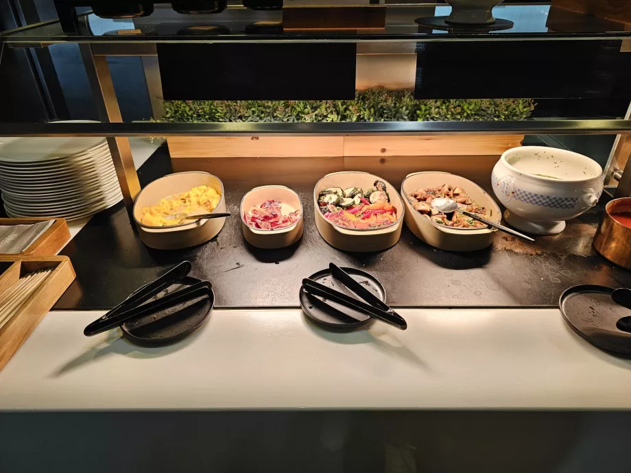 Buffet - warmes Frühstücksangebot