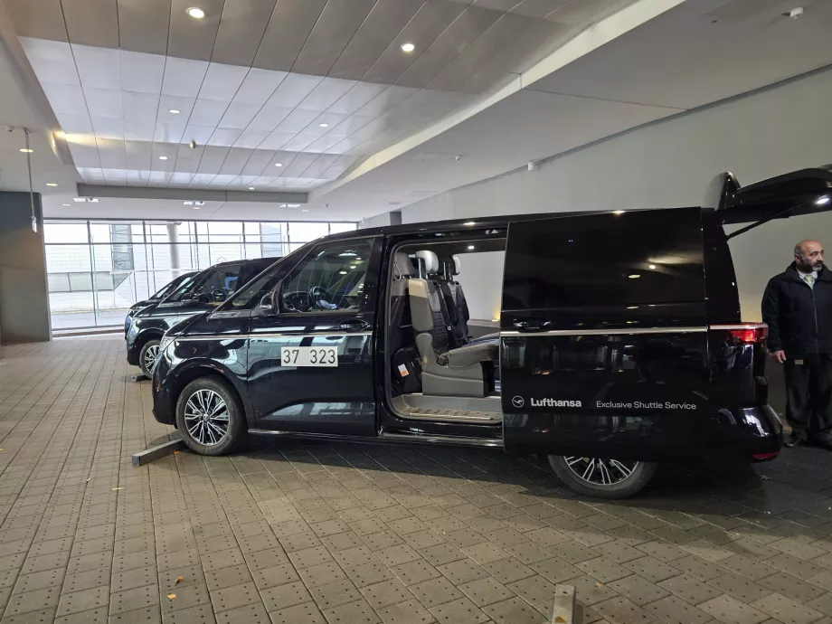 Limousinentransfer zum Flugzeug