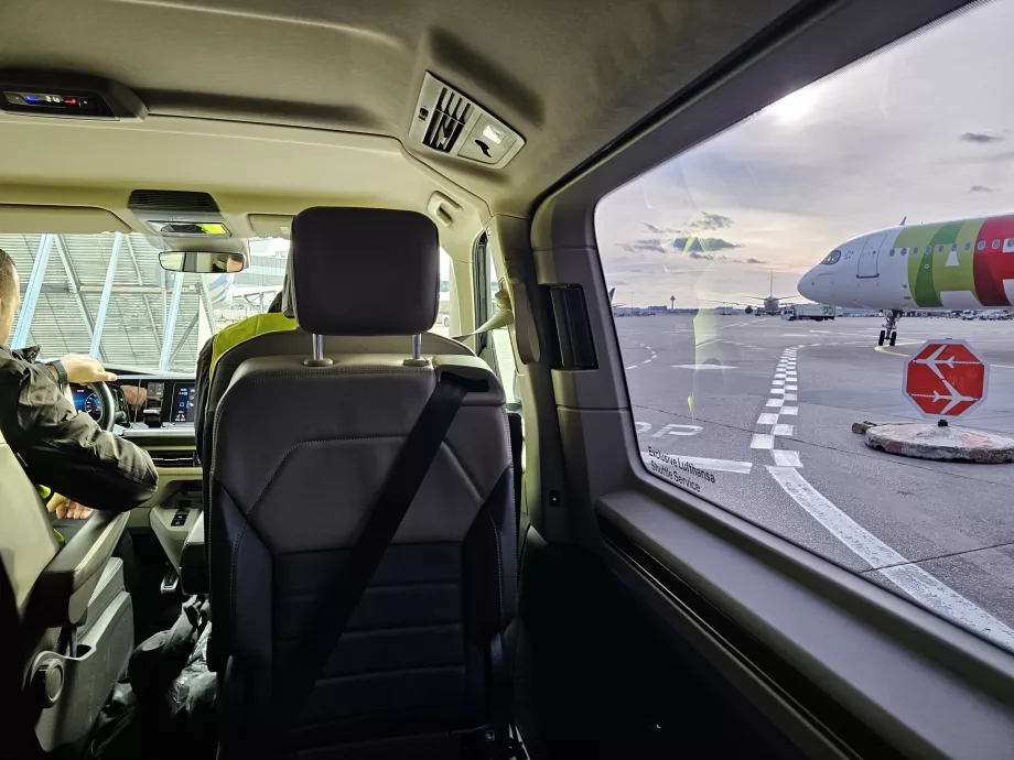 Limousinentransfer zum Flugzeug