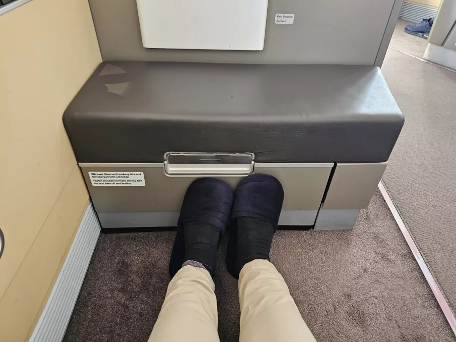 Weiche bequeme Hausschuhe