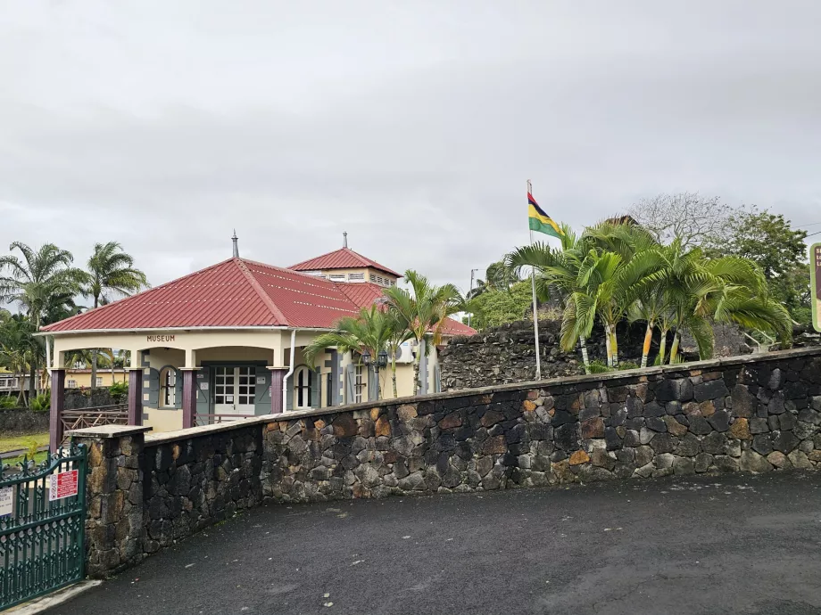 Vieux Grand Port