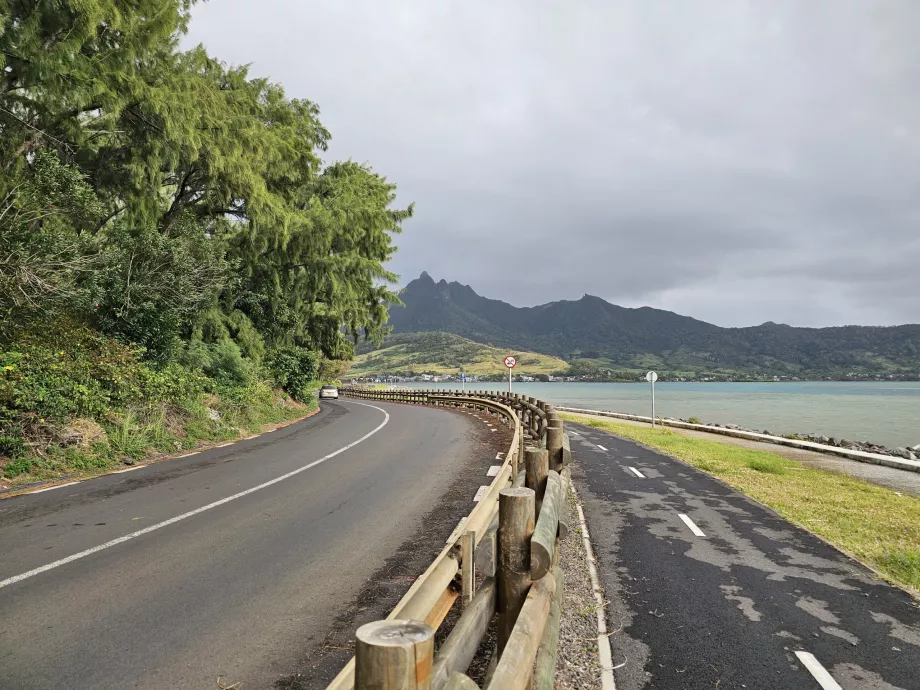 Rundweg um die Insel