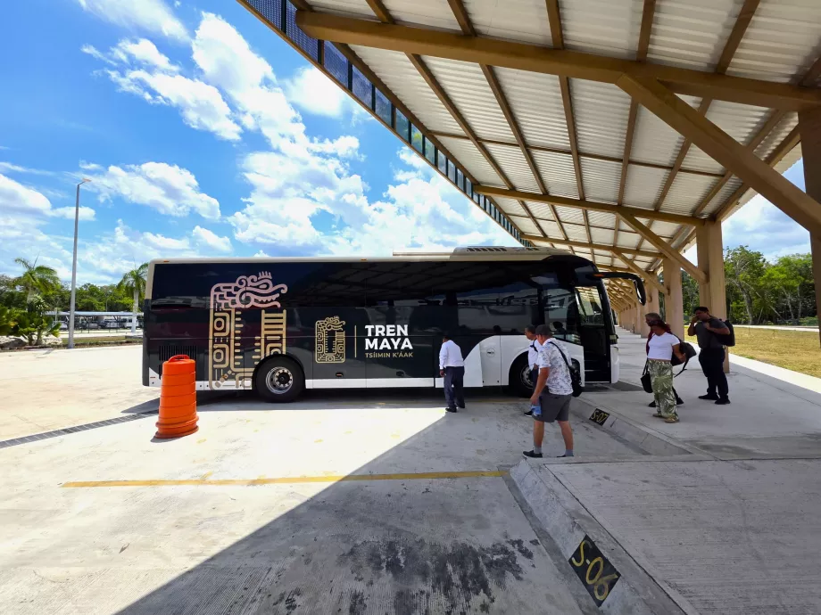 Shuttlebus zum Bahnhof