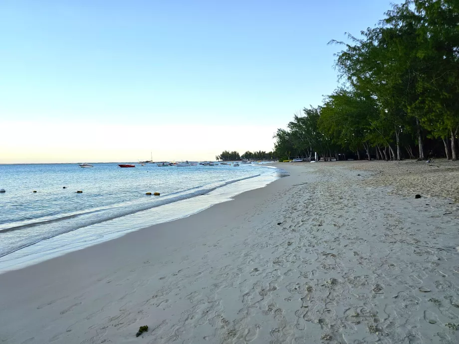 Öffentlicher Strand Mon Choisy