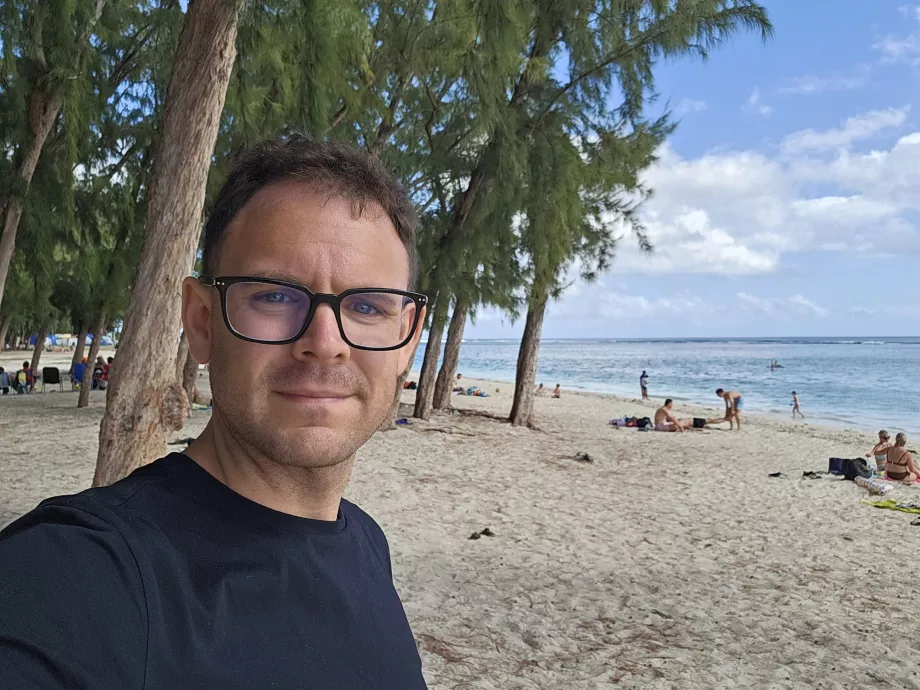 Ich am Strand von Flic en Flac