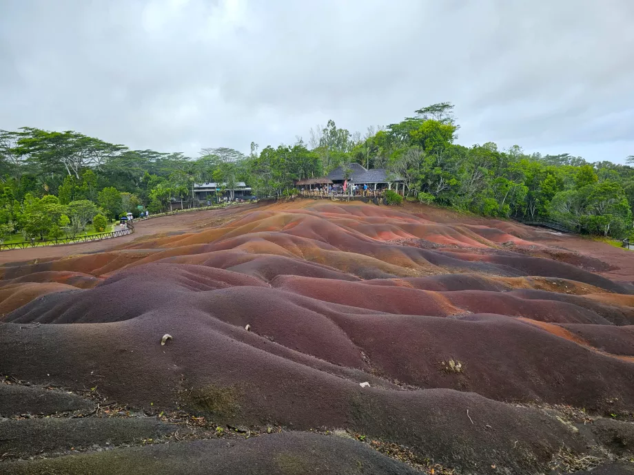 Nördliche Farberde, Chamarel