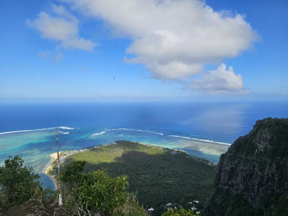 Blick vom Gipfel des Le Morne