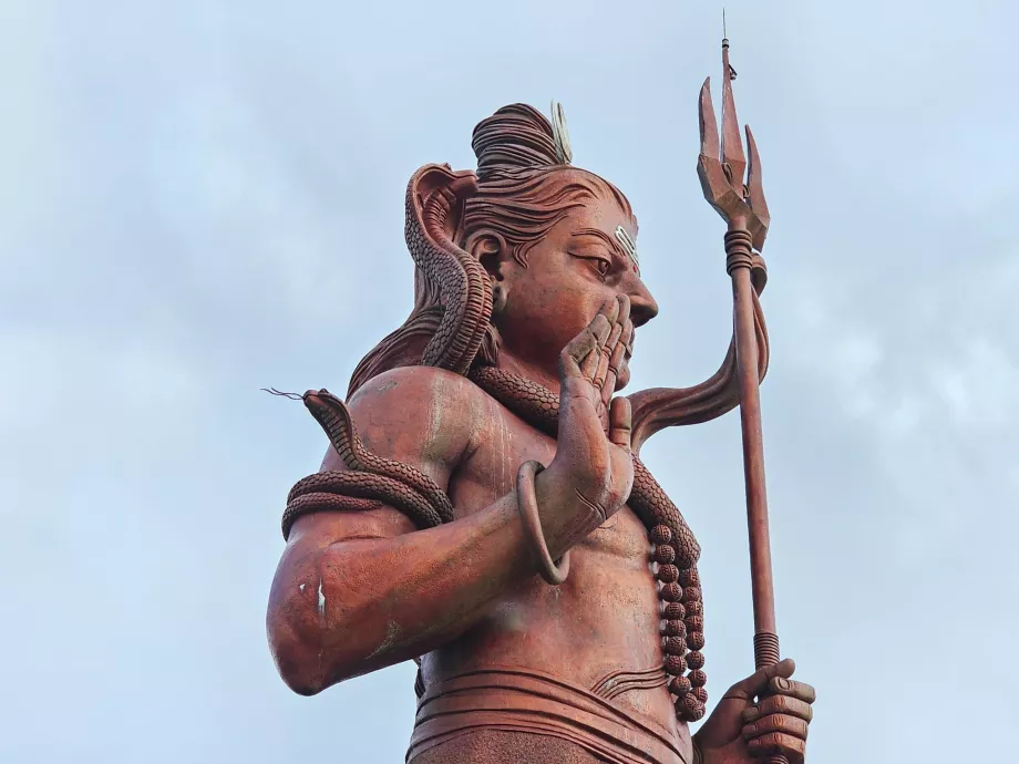 Statuen des Tempels von Grand Bassin