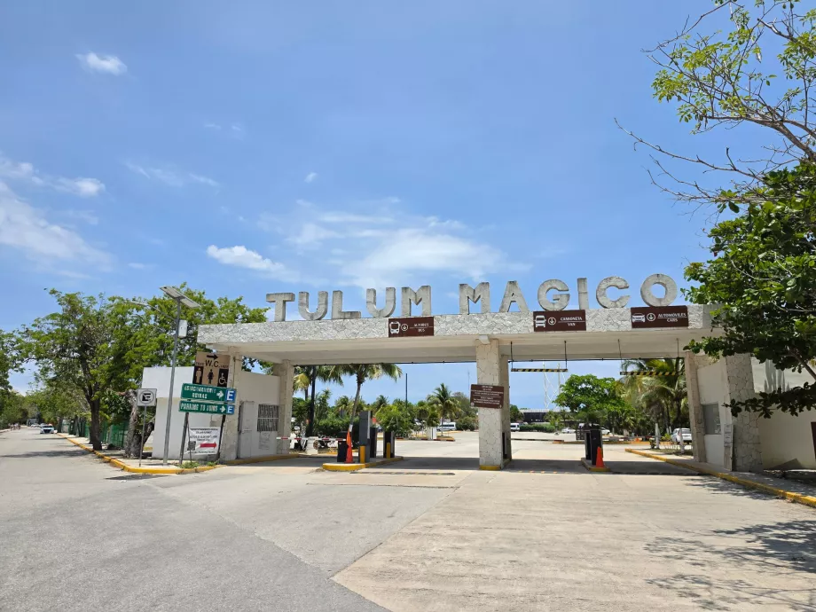 Archäologische Stätte von Tulum, Eingang zum Parkplatz