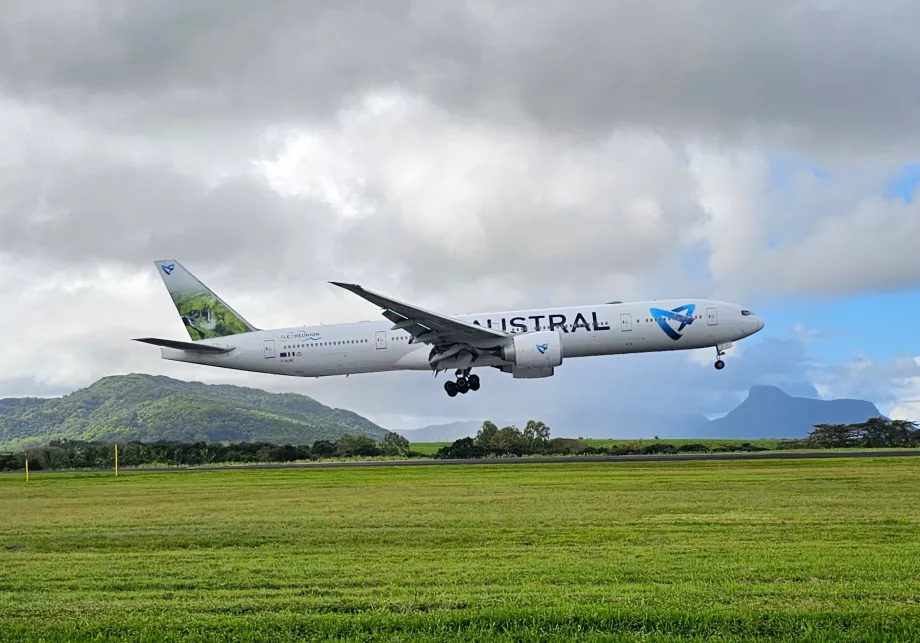 Boeing 777 Air Austral auf dem Flughafen von Mauritius