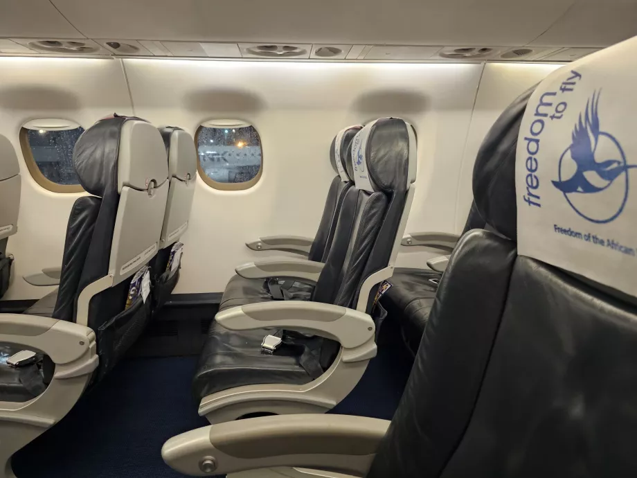 Sitze, Embraer 190