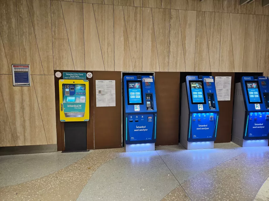 Blaue Maschinen - Istanbulkart, gelb-türkis für Istanbul City Card