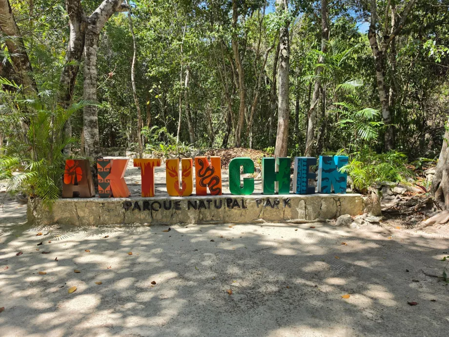 Schild: Aktun Chen