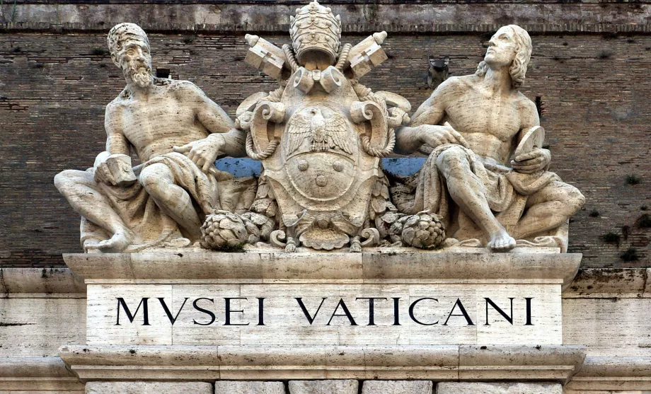 Musei Vaticani Inschrift