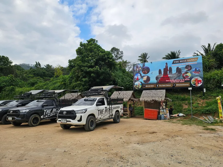 Transport-Jeeps nach Overlap Stone 2